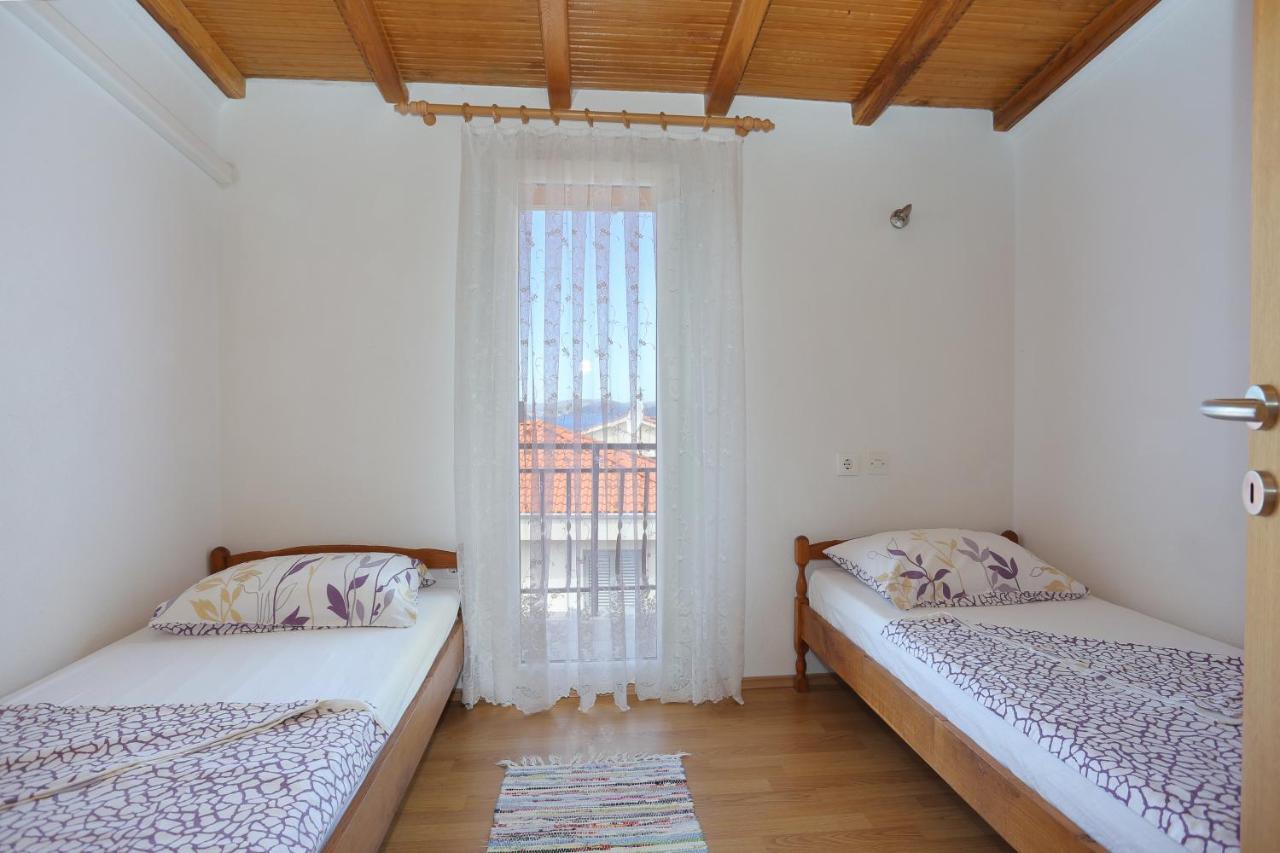 Apartments By The Sea Okrug Donji, Ciovo - 16657 Donji Okrug  Exterior foto