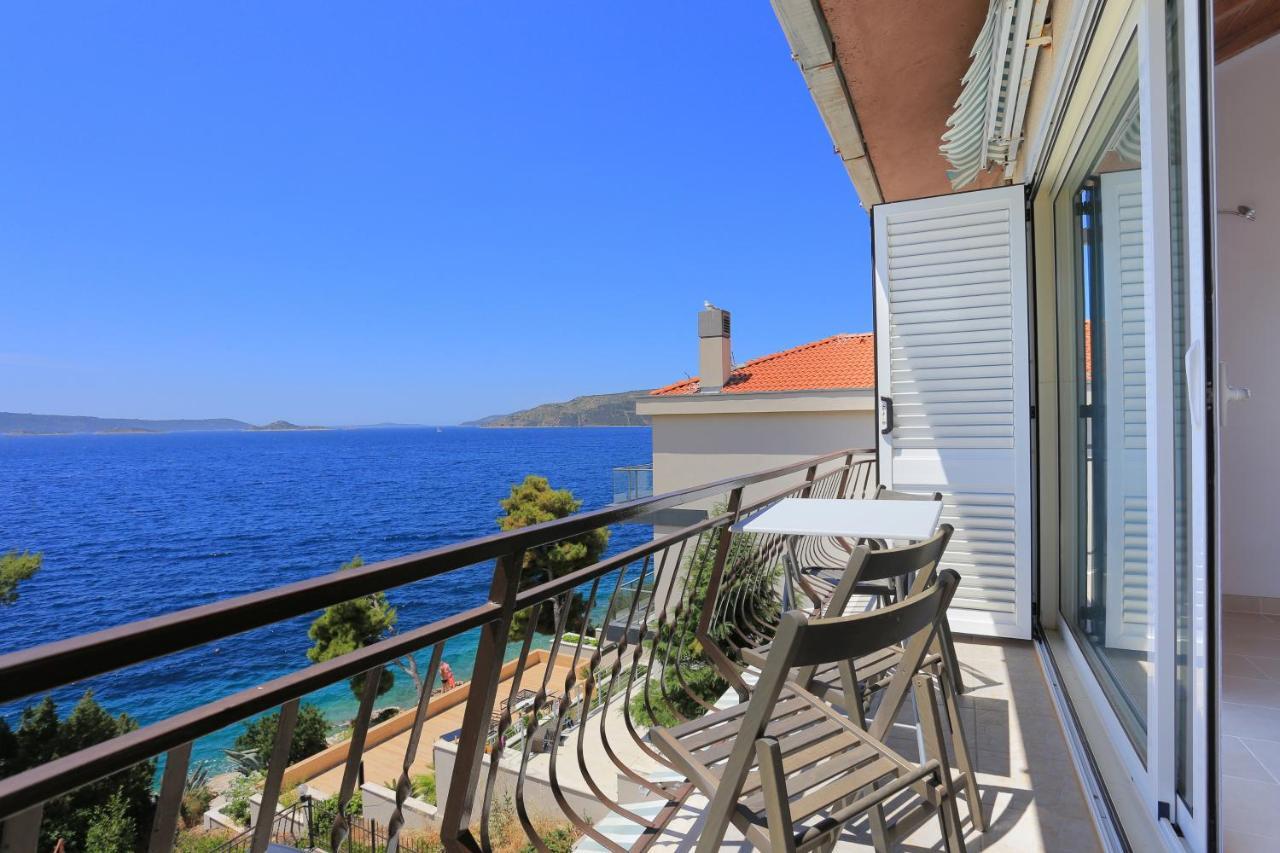 Apartments By The Sea Okrug Donji, Ciovo - 16657 Donji Okrug  Exterior foto