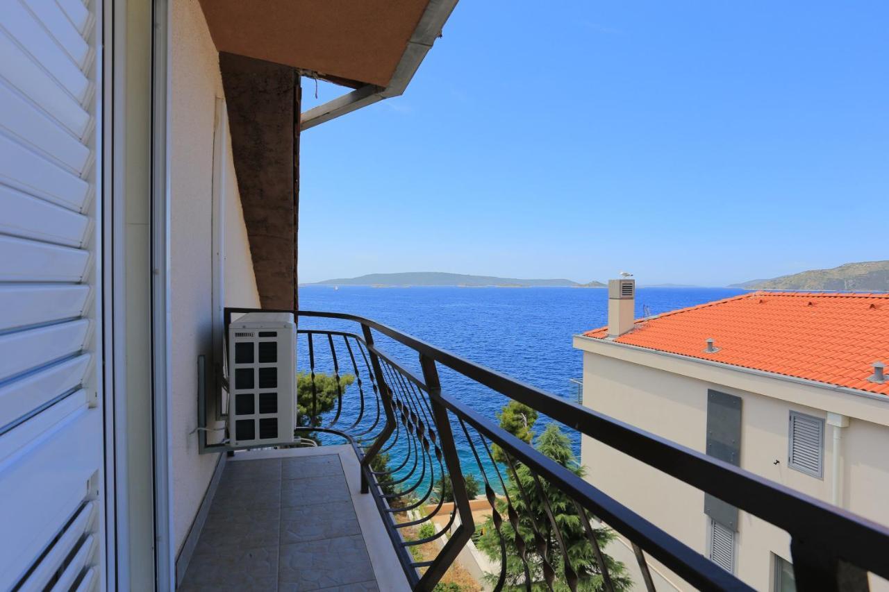 Apartments By The Sea Okrug Donji, Ciovo - 16657 Donji Okrug  Exterior foto
